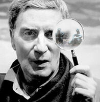 Gysin uses hand-held scrying engine to pre-visualize the Hamangia figurines.