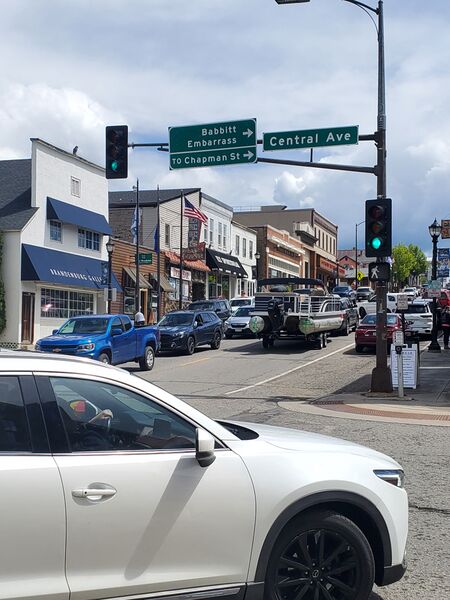 File:Saturday afternoon, Memorial Day weekend (24 May 2025) 20250524 122038.jpg